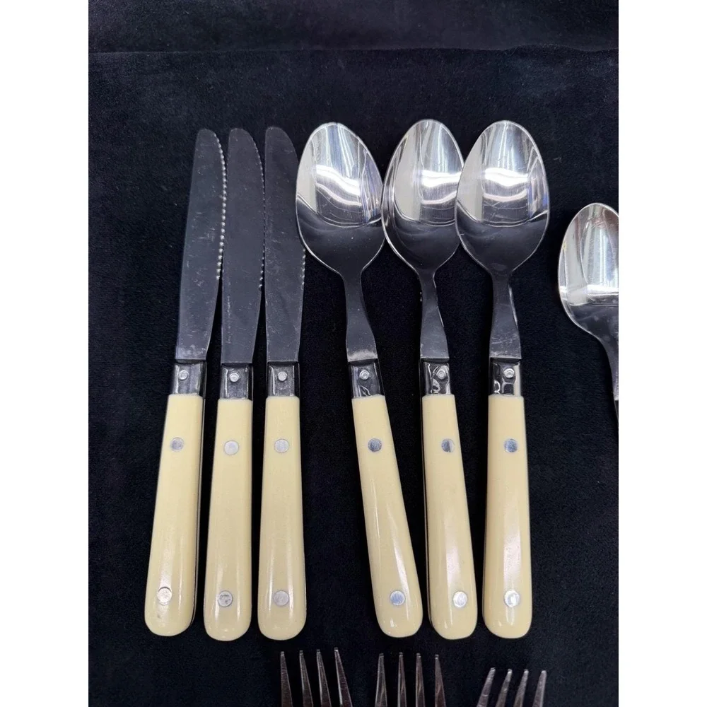 Ivory Flatware Le Prix Lillian Vernon* Stainless Korea Service for 3 (18 Pieces)
